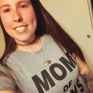 Meet your Posher, Danielle